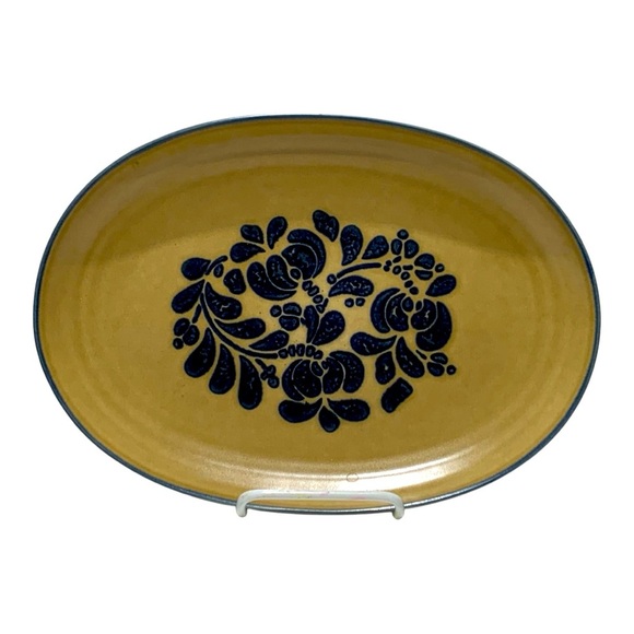 Vintage Pflatzgraff #007 Blue Grape Patterned Service Dish - Picture 1 of 3